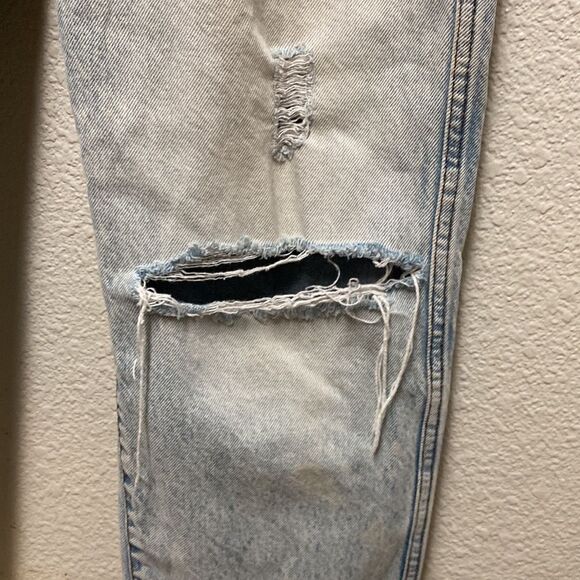 Revice Distressed Straight Leg Button Fly Jeans Size 28 - Picture 6 of 9